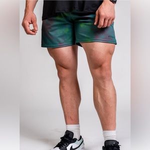 P’tula Men's Court Short - Green